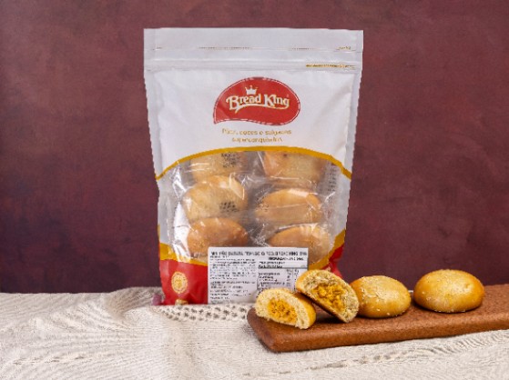 Mini Pão de Batata com Frango e Requeijão